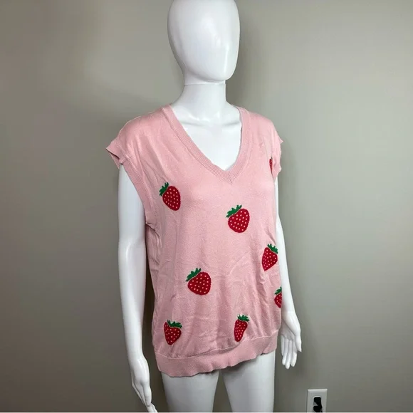 Hot Topic Strawberry Print Knit Sweater Vest - Picture 4 of 6